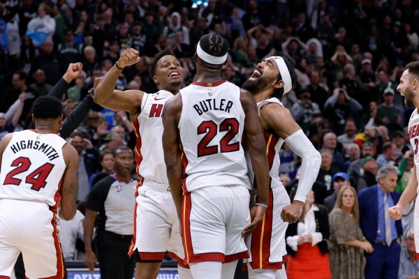 NBA常規(guī)賽：西蒙斯39分率凱爾特人逆轉(zhuǎn)熱火 止住兩連敗