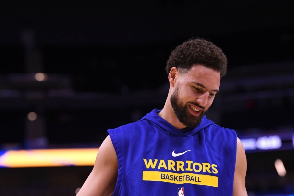 終老安踏！克萊簽下終身合同，12載千雙鞋鑄就中國(guó)品牌神話