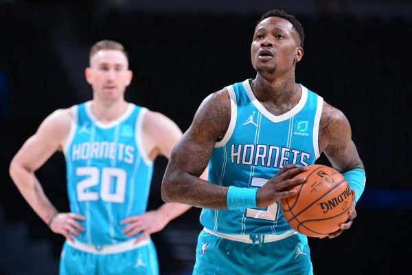 王者歸來！文班亞馬狂砍32+12+8統治攻防 馬刺力克黃蜂穩坐西部次席